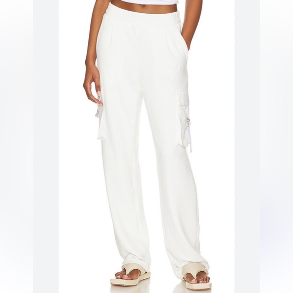 NWT BEACH RIOT Range Cargo Pant in White Size XL - Picture 1 of 7